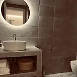 Hotel Vasilas Luxury & *