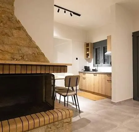 Vasilas Luxury & Hotel *