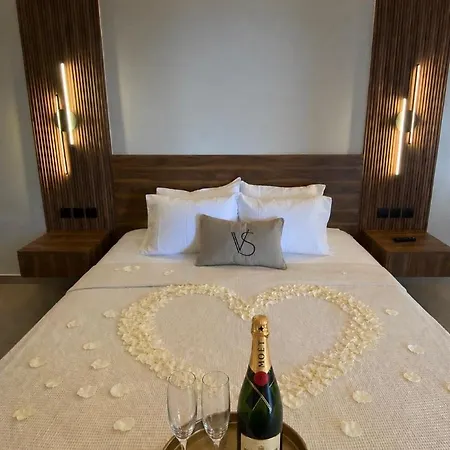 Vasilas Luxury & *